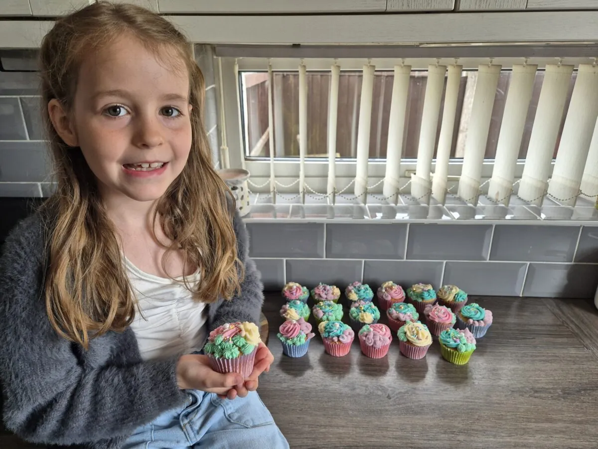 Little Lilah’s cakes help to raise money | Rainbows Hospice